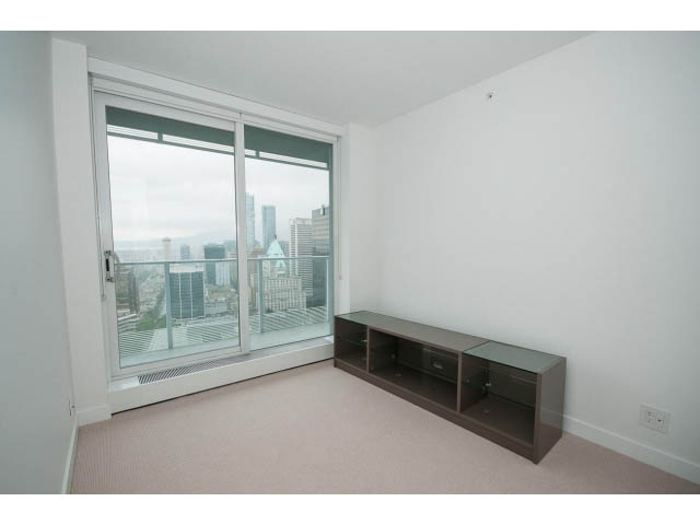 unfurnished downtown vancouver